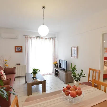 Diogenis Apartment